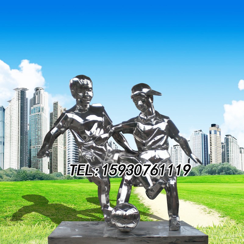 不锈钢踢足球运动员人物雕塑体育项目不锈钢抽象人物校园雕塑